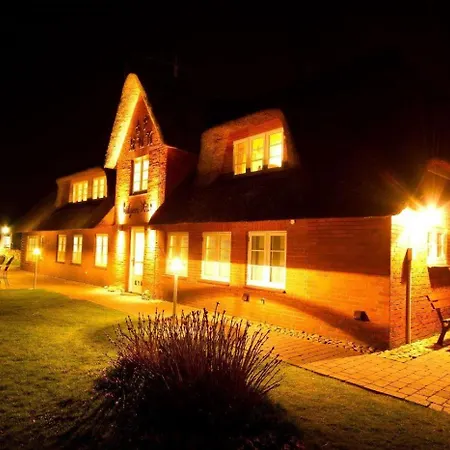 Апартаменты Suetjers-wenang *